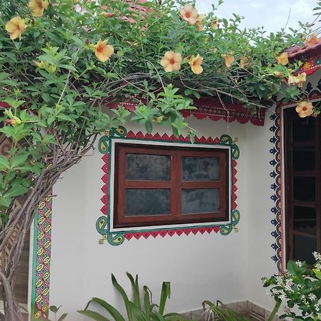 Shyam Home Stay ภุช ภายนอก รูปภาพ