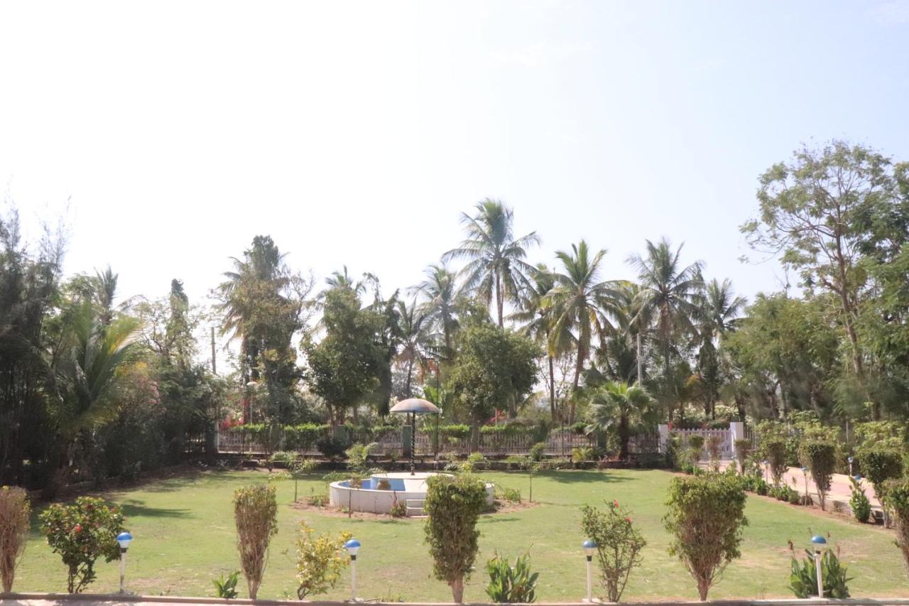 Shyam Home Stay ภุช ภายนอก รูปภาพ