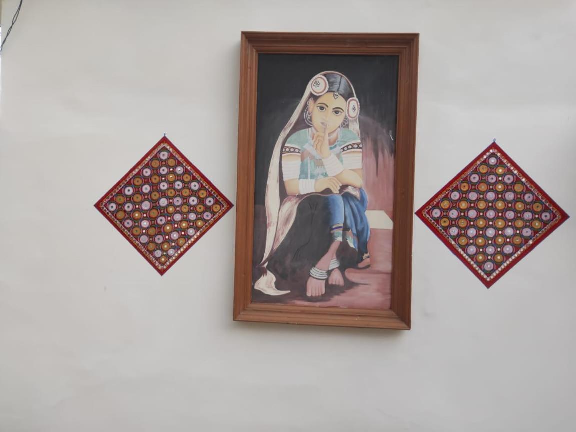 Shyam Home Stay ภุช ภายนอก รูปภาพ